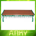 Banc de jardin en bois simple en bois